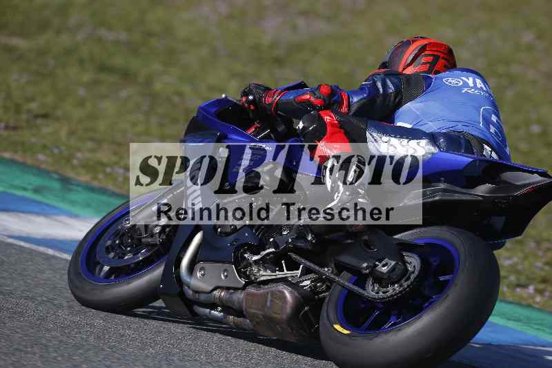 /Archiv-2024/02 29.01.-02.02.2024 Moto Center Thun Jerez/Gruppe gruen-green/backside